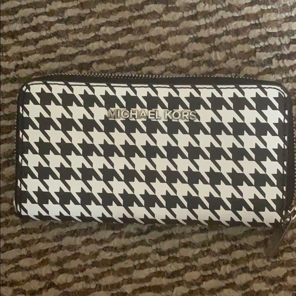 Michael Kors wallet